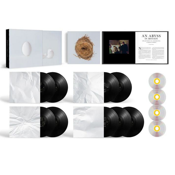 A Ghost Is Born on Wilco bändin vinyylilevy ja CD boksi.