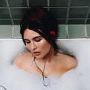 Confessions on Mimi Webb artistin vinyyli LP-levy.