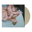 locket on Madison Beer artistin vinyyli LP-levy.
