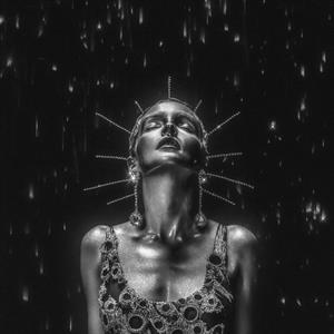 Vicious Creature on Lauren Mayberry artistin vinyyli LP-levy.