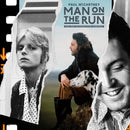 Man on the Run on Paul McCartney & Wings bändin vinyyli LP-levy.