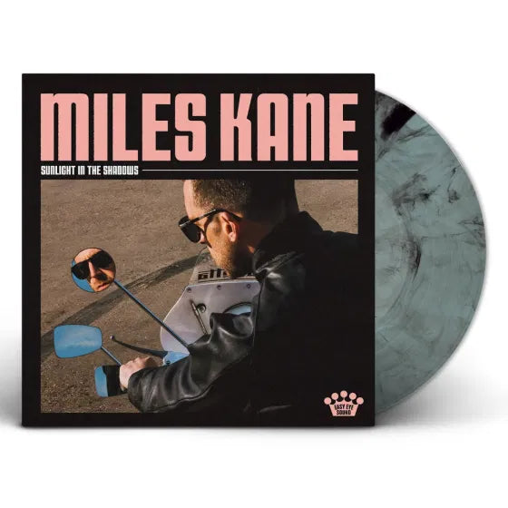Sunlight in the Shadows on Miles Kane artistin vinyyli LP-levy.