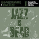 Jazz Is Dead 011v on Adrian Younge & Ali Shaheed Muhammad bändin vinyyli LP-levy.