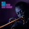 Round About Midnight on Miles Davis artistin vinyyli LP-levy.