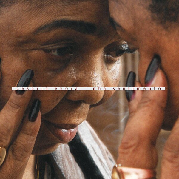 Nha Sentimento on Cesária Evora artistin vinyyli LP-levy.