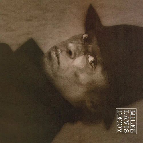 Decoy on Miles Davis artistin vinyyli LP-levy.