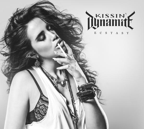 Ecstasy on Kissin' Dynamite bändin vinyyli LP.